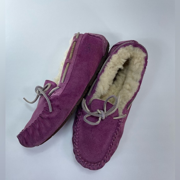 UGG Australia Dakota Moccasin | Size 3 - Picture 3 of 8